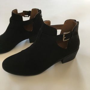 Abound Black Cut-Out Booties, Size 7